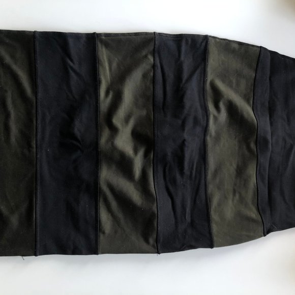 Lululemon Yoga Over Skirt: Retro Camo Black - Picture 2 of 6